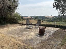 https://media.rightmove.co.uk/property-photo/5ac072345/91747944/5ac072345da7d5bc64f4a49ac86c4380.jpeg