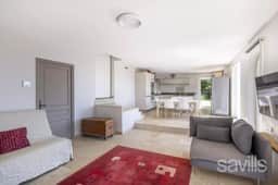 https://media.rightmove.co.uk/property-photo/62cdc7be5/89643738/62cdc7be54158de4c555027593472c35.jpeg