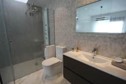 https://media.rightmove.co.uk/property-photo/6390cfe82/88758690/6390cfe829603468cdcb35a7c219662c.jpeg