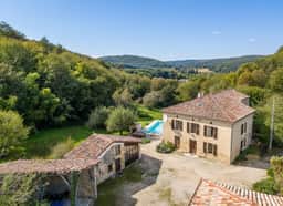 https://media.rightmove.co.uk/property-photo/67a0a429b/92208492/67a0a429b2257c3f613caaa25cb313c6.jpeg