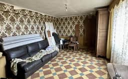 https://media.rightmove.co.uk/property-photo/6b5f11250/89660235/6b5f112506616ad83821af959d162953.jpeg