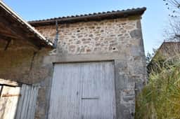 https://media.rightmove.co.uk/property-photo/7183dc756/94378386/7183dc7563a0916cb2805341d0003b34.jpeg