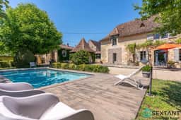 https://media.rightmove.co.uk/property-photo/7742e8b36/89688231/7742e8b362e1770b31d00605031d6469.jpeg