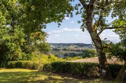 https://media.rightmove.co.uk/property-photo/7aae9051d/93870567/7aae9051d9151c6f5c3e0f1eba5b07ef.jpeg