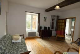 https://media.rightmove.co.uk/property-photo/806543c14/89481333/806543c14f4951b3246f59c3e946a474.jpeg