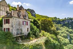 https://media.rightmove.co.uk/property-photo/81f088f2c/92184375/81f088f2caec3c75c9ed8e1d64dfc43d.jpeg