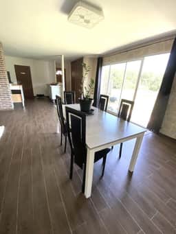 https://media.rightmove.co.uk/property-photo/84f52a06a/89688075/84f52a06a848462900522c3dde012623.jpeg