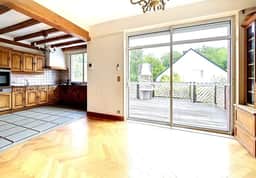 https://media.rightmove.co.uk/property-photo/863dc04a8/89527188/863dc04a882826d7375cb3b328f7d4ef.jpeg