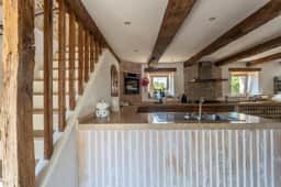https://media.rightmove.co.uk/property-photo/87104538a/92208372/87104538ae2c71113170c5a6c4ba3792.jpeg