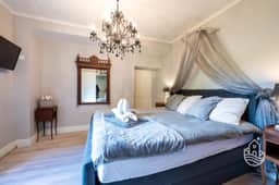 https://media.rightmove.co.uk/property-photo/89c3d3f4a/175047887/89c3d3f4a7b2eb59143f0f93678e2491.jpeg