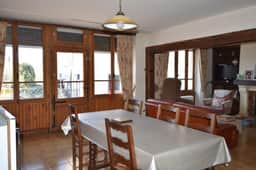 https://media.rightmove.co.uk/property-photo/8ce90fea0/94378386/8ce90fea0f374b66b19994c82f1f056b.jpeg