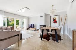 https://media.rightmove.co.uk/property-photo/9898da3e3/93613932/9898da3e34bcfbcfaa6c377625d025ea.jpeg