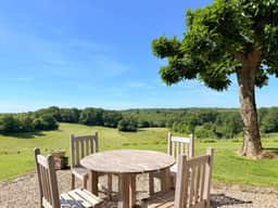 https://media.rightmove.co.uk/property-photo/9b6a2634a/89584257/9b6a2634a82f9678085613a202e5ca08.jpeg