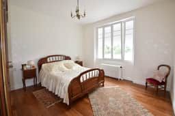 https://media.rightmove.co.uk/property-photo/a035185ea/94380996/a035185eadb2fad0bfdc6073636835df.jpeg