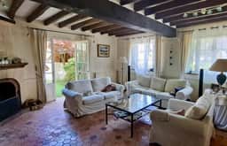 https://media.rightmove.co.uk/property-photo/a2114367c/89688195/a2114367c84b81b0b7d1a9b8ac1f9cfe.jpeg