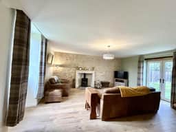 https://media.rightmove.co.uk/property-photo/a29e720da/89554842/a29e720dad69cc89b552c1f4cadeec31.jpeg