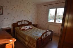 https://media.rightmove.co.uk/property-photo/a38739cca/94415928/a38739cca6d960d789e2e51846bc401a.jpeg