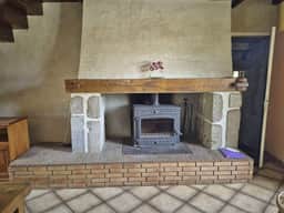 https://media.rightmove.co.uk/property-photo/a65fc467a/89669118/a65fc467a26f051bcf8d82e34efe9b24.jpeg