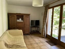 https://media.rightmove.co.uk/property-photo/aa05a43bc/89459487/aa05a43bcafb502e331916844005bfca.jpeg