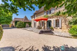 https://media.rightmove.co.uk/property-photo/aaaa3014c/89688231/aaaa3014c1ca7e725c5221f2cc656195.jpeg