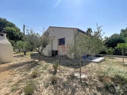 https://media.rightmove.co.uk/property-photo/ad53242cb/91554798/ad53242cba071d13a341a5e2947d792f.jpeg