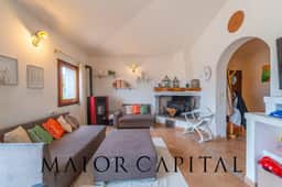 https://media.rightmove.co.uk/property-photo/af9689f90/89627487/af9689f90445cf6a926650e59eb41da4.jpeg