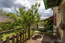 https://media.rightmove.co.uk/property-photo/b8469b021/92208612/b8469b021dc68244b1562e88b012886c.jpeg