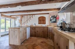 https://media.rightmove.co.uk/property-photo/ba03da33d/92208372/ba03da33de4186137dd8776d4a7a6cdf.jpeg