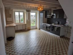 https://media.rightmove.co.uk/property-photo/bb6d95332/94380999/bb6d95332f9bc7a075ad81a80688d786.jpeg