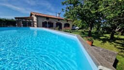 https://media.rightmove.co.uk/property-photo/bd473eb2e/89536236/bd473eb2e3b1f29cfd443b42c8bfd16d.jpeg