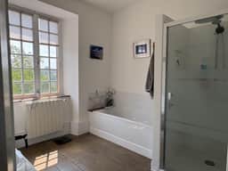 https://media.rightmove.co.uk/property-photo/c3f8f1ec0/91747944/c3f8f1ec00939b643037428bc2a31be9.jpeg