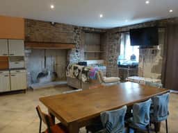 https://media.rightmove.co.uk/property-photo/c6d92fa74/94381053/c6d92fa74a5906de04453c57ef93ee60.jpeg