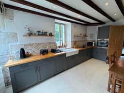 https://media.rightmove.co.uk/property-photo/ccb546ace/89683218/ccb546aceaaeb252db183d3b47ff6702.jpeg