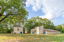 https://media.rightmove.co.uk/property-photo/cd0bc74f6/92208519/cd0bc74f64214350bb2c1879bf8208a0.jpeg