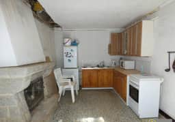 https://media.rightmove.co.uk/property-photo/cdd6717aa/89481333/cdd6717aa4d5416d7c771b261264fb4e.jpeg