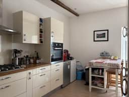 https://media.rightmove.co.uk/property-photo/ce4988142/91747944/ce4988142251728d182a2d3aca63ac4c.jpeg