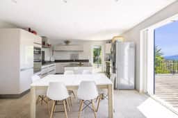 https://media.rightmove.co.uk/property-photo/d08f50ab7/89643738/d08f50ab75743dc43d9d87ec1c55092a.jpeg