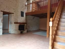 https://media.rightmove.co.uk/property-photo/d21ff8af1/89582916/d21ff8af16d4f912bdf857227ddfb144.jpeg