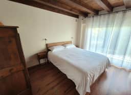https://media.rightmove.co.uk/property-photo/d9bff3b9b/89618004/d9bff3b9beae5b1891dd3dfd372f3014.jpeg