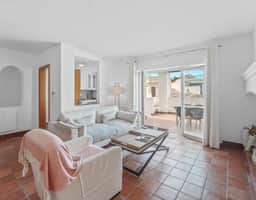 https://media.rightmove.co.uk/property-photo/dc2cdea6a/92022303/dc2cdea6a76f66169841ba85d559977d.jpeg