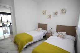 https://media.rightmove.co.uk/property-photo/dd4d15b9b/88758690/dd4d15b9b51b4d6b93c4c7d9aca27743.jpeg