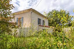 https://media.rightmove.co.uk/property-photo/e108ae887/92208507/e108ae887eb4e6fbaa98b7d5f1aae4b4.jpeg