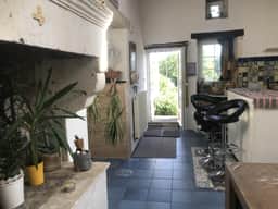 https://media.rightmove.co.uk/property-photo/e367459e6/89555049/e367459e6496f894573d5e636c2356de.jpeg
