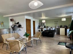 https://media.rightmove.co.uk/property-photo/e5c4272d5/90277719/e5c4272d53472e58e138acf0794caf1f.jpeg