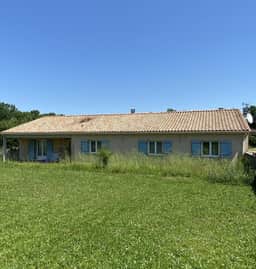 https://media.rightmove.co.uk/property-photo/e6af64834/89688075/e6af64834d8ba13b351df0aa518dd024.jpeg
