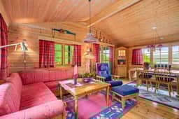 https://storage.googleapis.com/homestra-images/property-image-00781619-835b-42da-9f89-eeeda9c4f122-1750018717.jpg