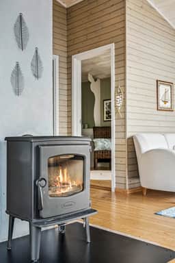 https://storage.googleapis.com/homestra-images/property-image-0203ca7c-4273-4577-af2b-07e45fcb8b3a-1747580850.jpg