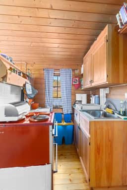 https://storage.googleapis.com/homestra-images/property-image-041daec6-1451-4554-bb98-c2a11367bffe-1757612483.jpg