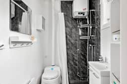 https://storage.googleapis.com/homestra-images/property-image-04953106-0add-4754-aebc-88d9a061e9ec-1788019238.jpg