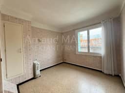 https://storage.googleapis.com/homestra-images/property-image-050a30cf-6c58-411b-8c57-0acbe9aeff37-1748774831.jpg
